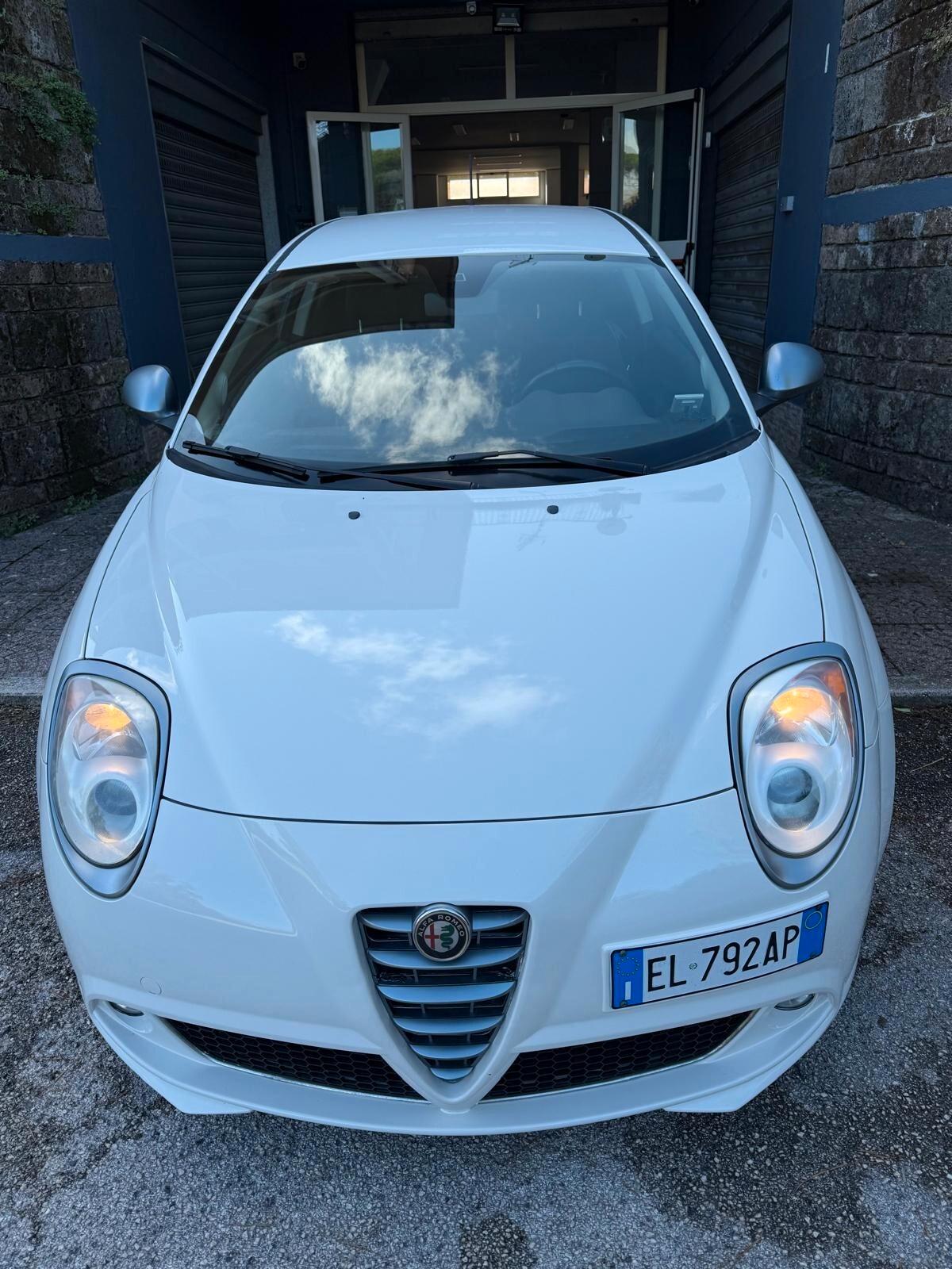 Alfa Romeo MiTo 1.3 JTDm-2 95 CV S&S Distinctive Sport Pack