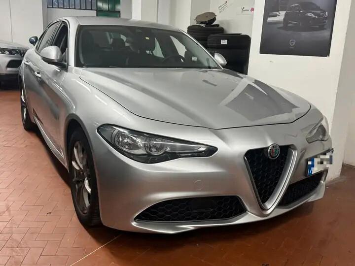 Alfa Romeo Giulia 2.2 Turbodiesel 150 CV Super