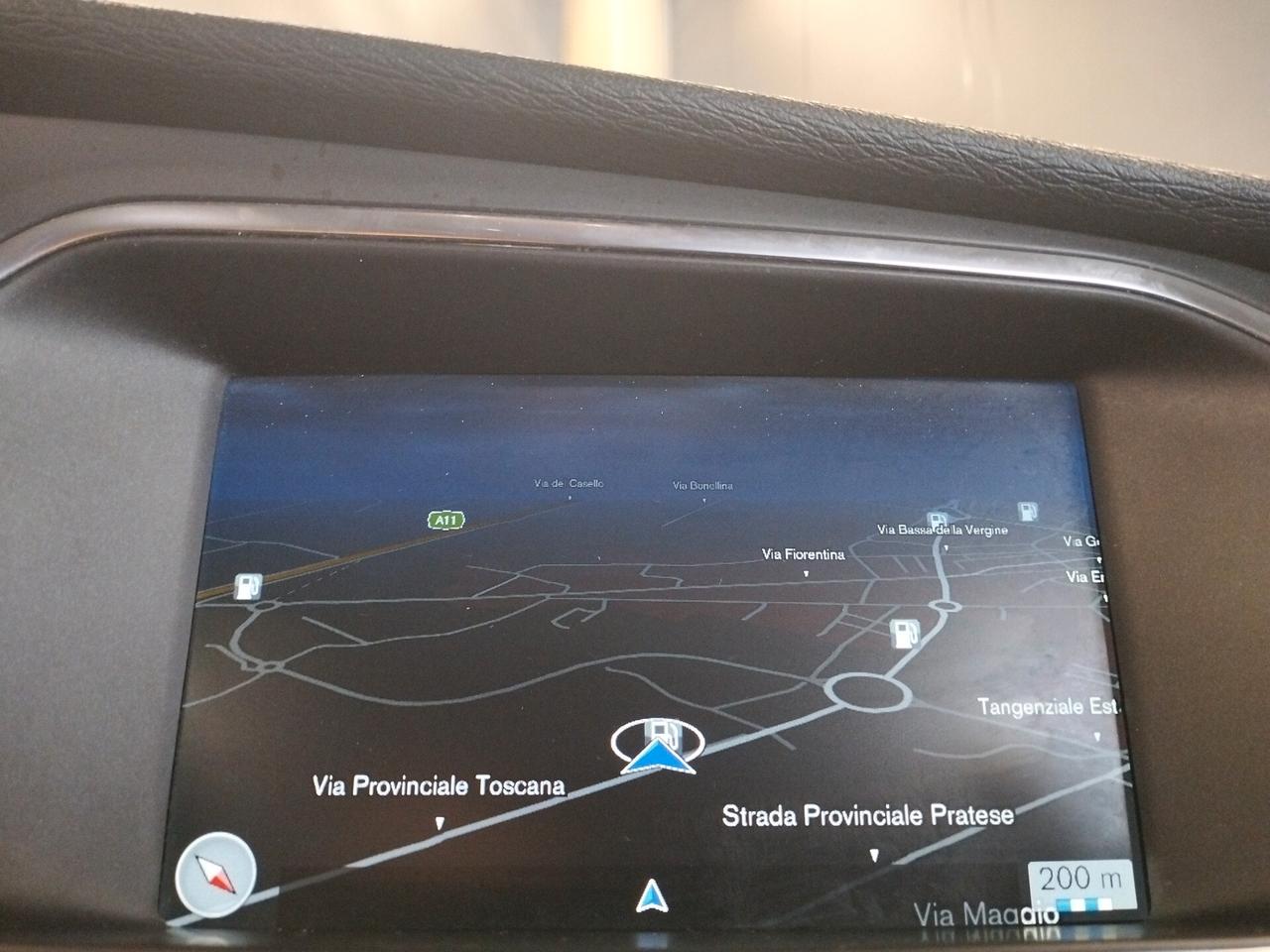 Volvo V40 D2 1.6 Momentum - NEOPATENTATI