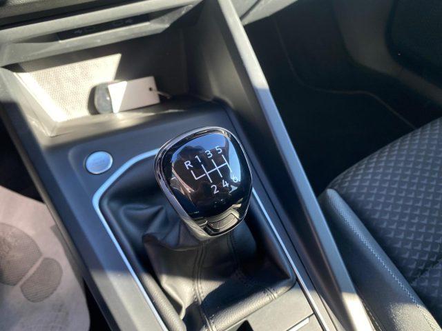 VOLKSWAGEN Golf 8 1.0 Active *Sedili riscaldati*Navi*Lega