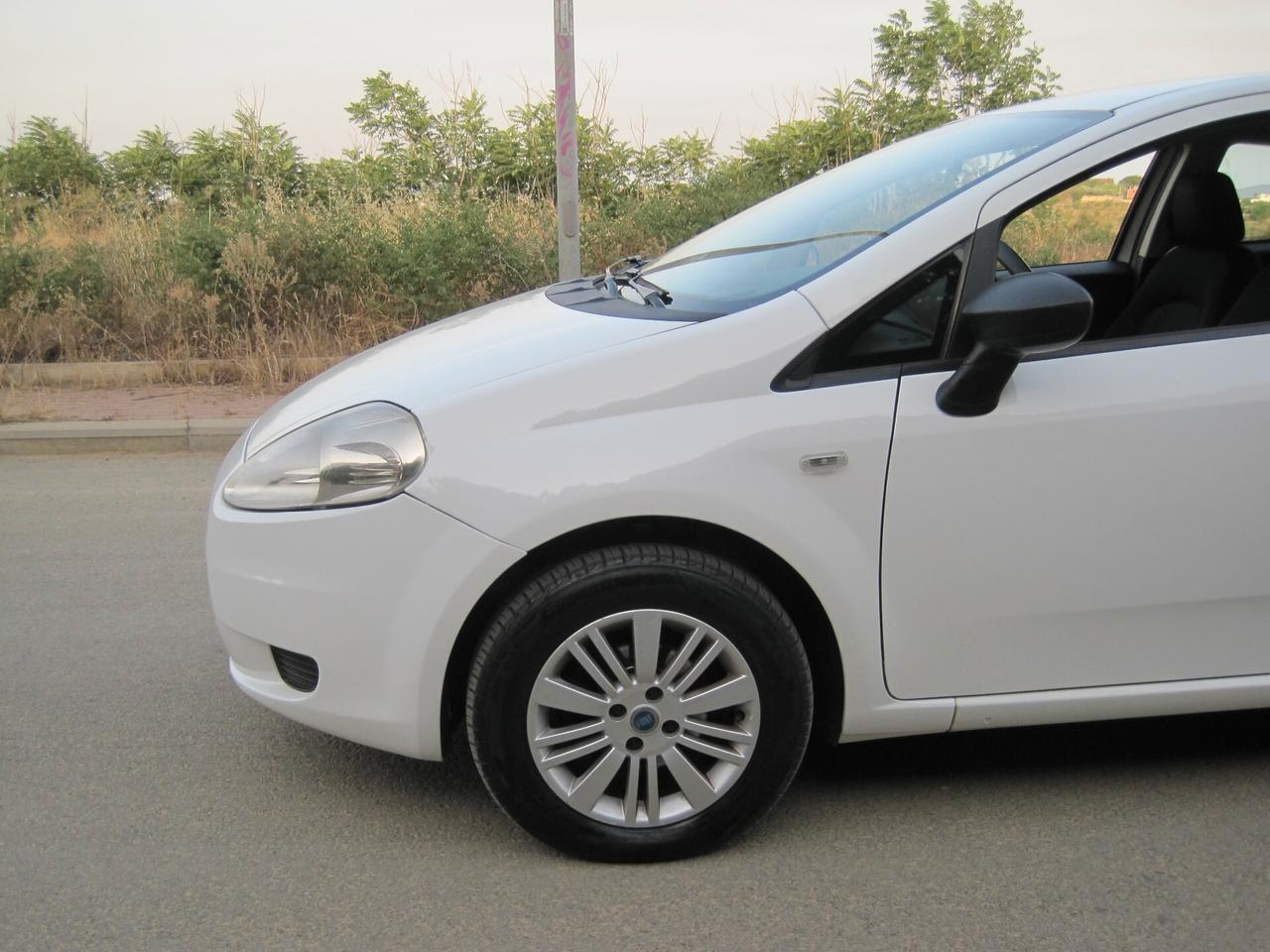 Fiat Grande Punto Grande Punto 1.3 MJT 75 CV 3 porte Active