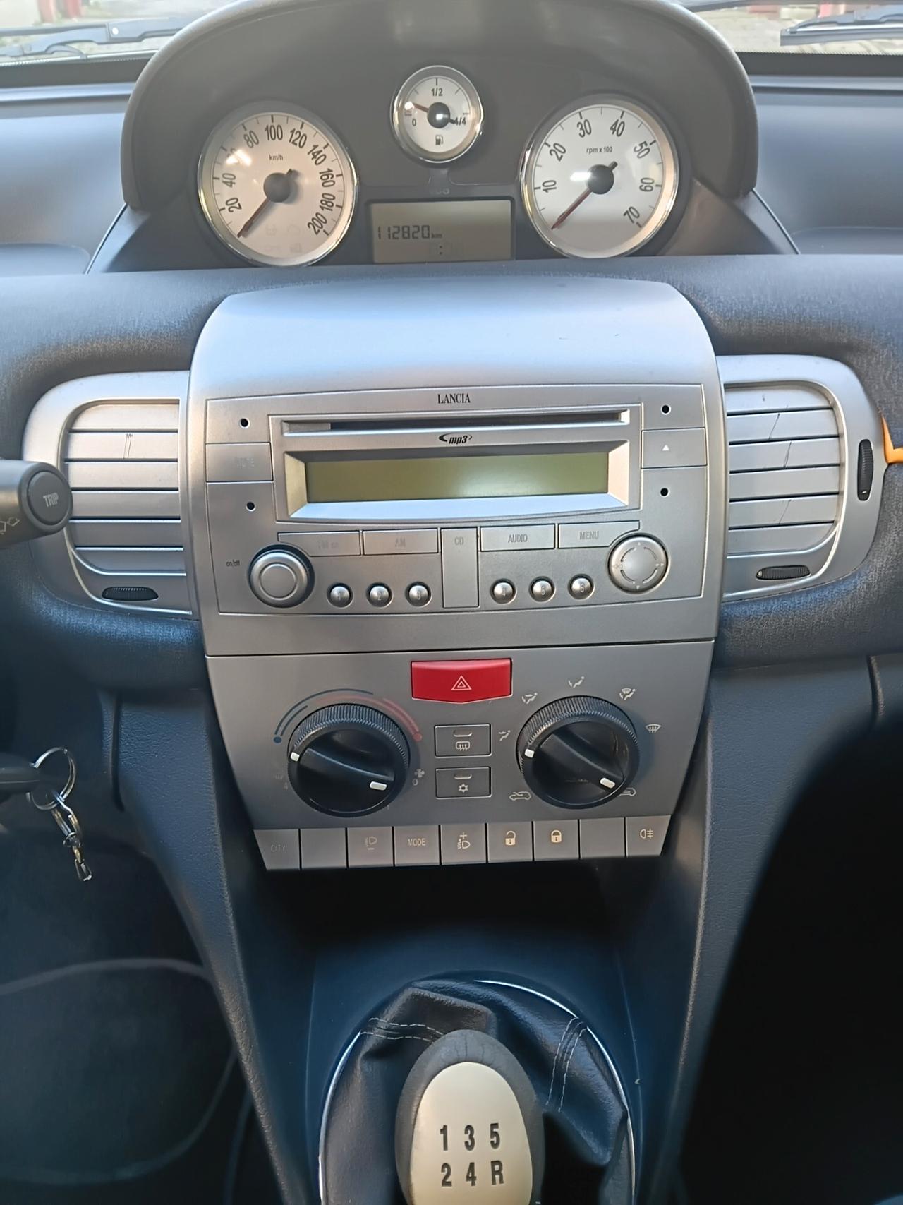 Lancia Ypsilon 1.2 Argento