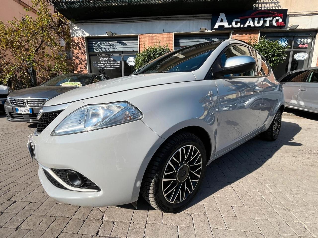 Lancia Ypsilon 1.3 MJT 16V 95 CV 5 porte S&S MYA TETTO APRIBILE