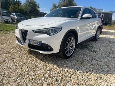 Alfa Romeo Stelvio 2.2 Turbodiesel 210 CV AT8 Q4 Super
