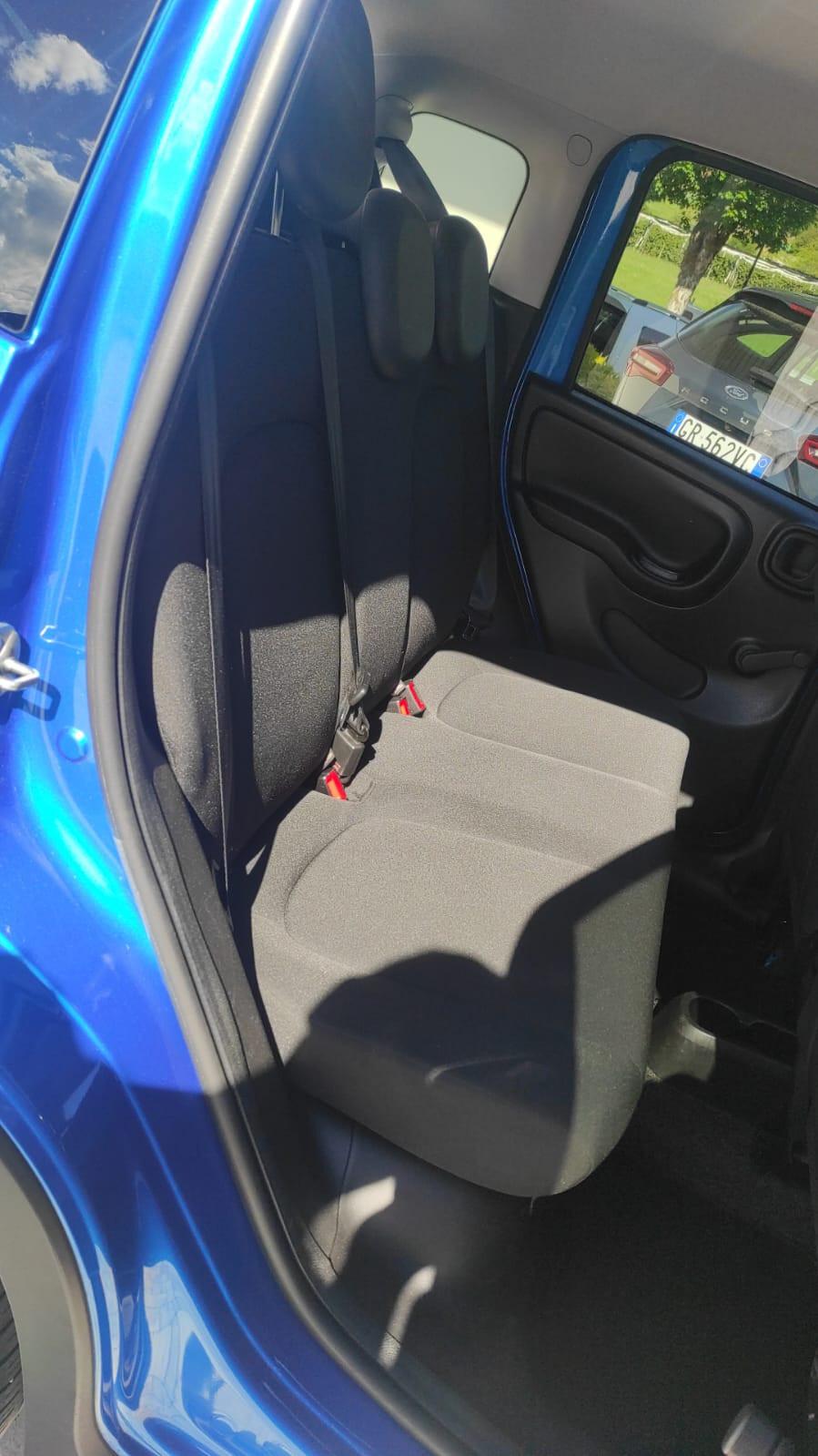 FIAT PANDA CITY CROSS 1.0 IBRIDA 70CV BLU ITALIA