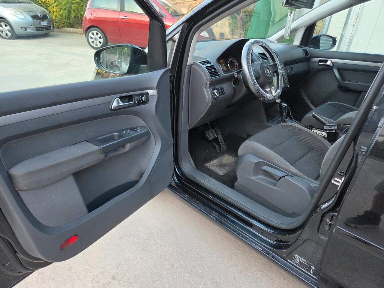 Volkswagen Touran 1.6 TDI 105cv DSG Highline