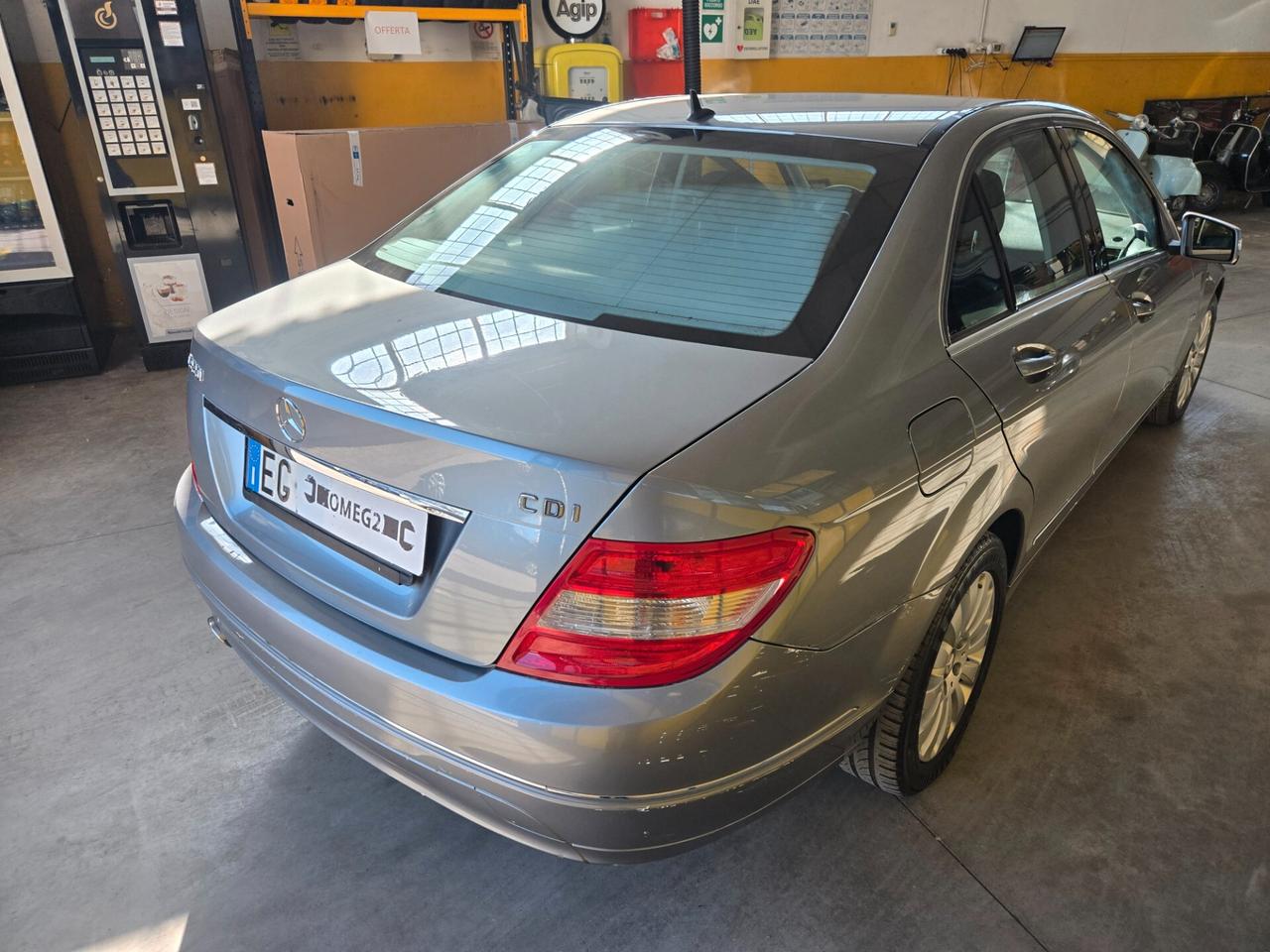 Mercedes-benz C 220 UNICOPROPRIETARIO