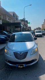 Lancia Ypsilon 1.2 69 CV 5 porte S&S Gold NEOPATENTATI