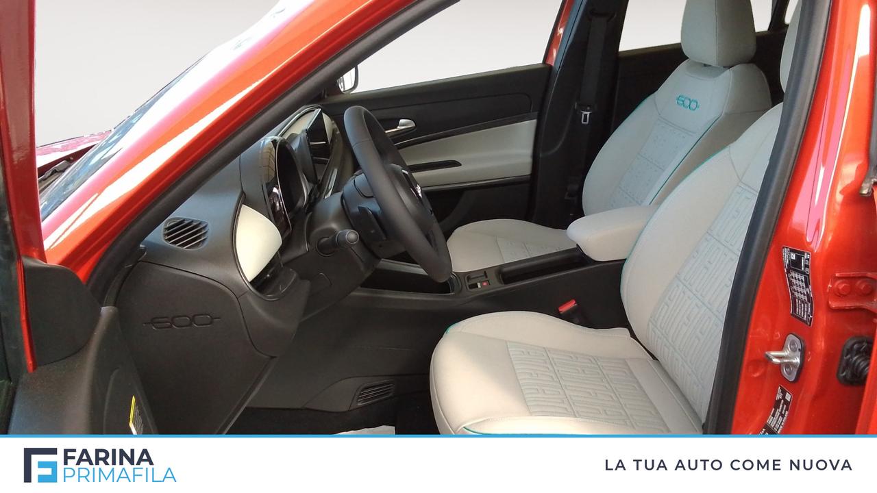 FIAT 600 My24 La Prima Hybrid 100cv