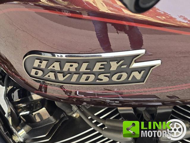 HARLEY-DAVIDSON CVO Street Glide 25th