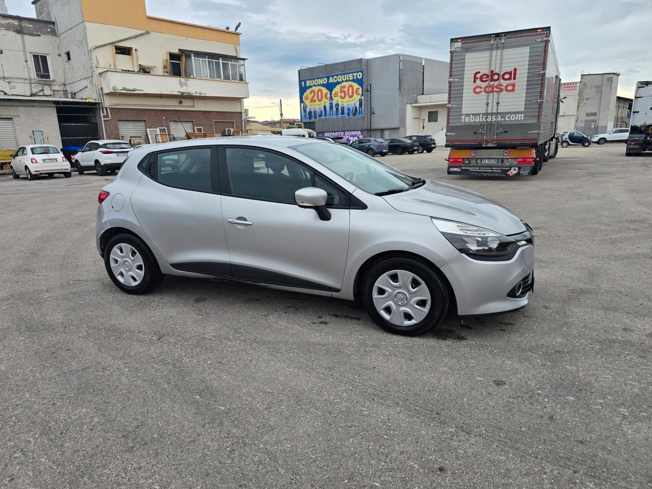 Renault Clio 1.2 75CV 5 porte Wave