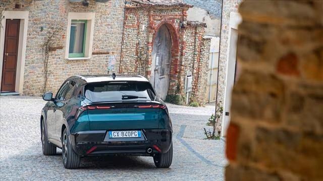 ALFA ROMEO JUNIOR 1.2 145CV Hybrid eDCT6 ibrida Junior Sport utility vehicle 5-door (Euro 6E)