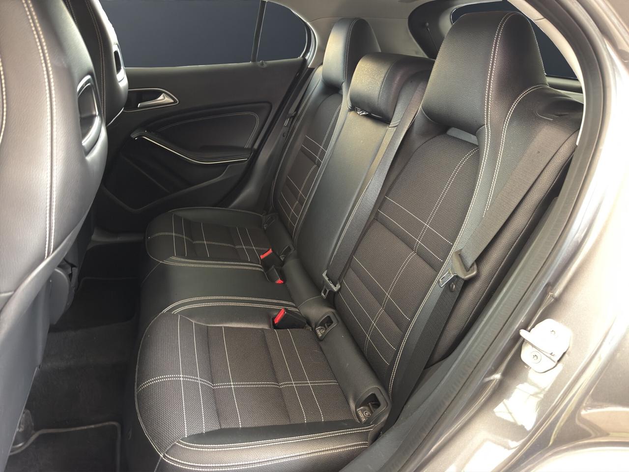 MERCEDES-BENZ GLA 200 CDI AUT. SPORT - MY15