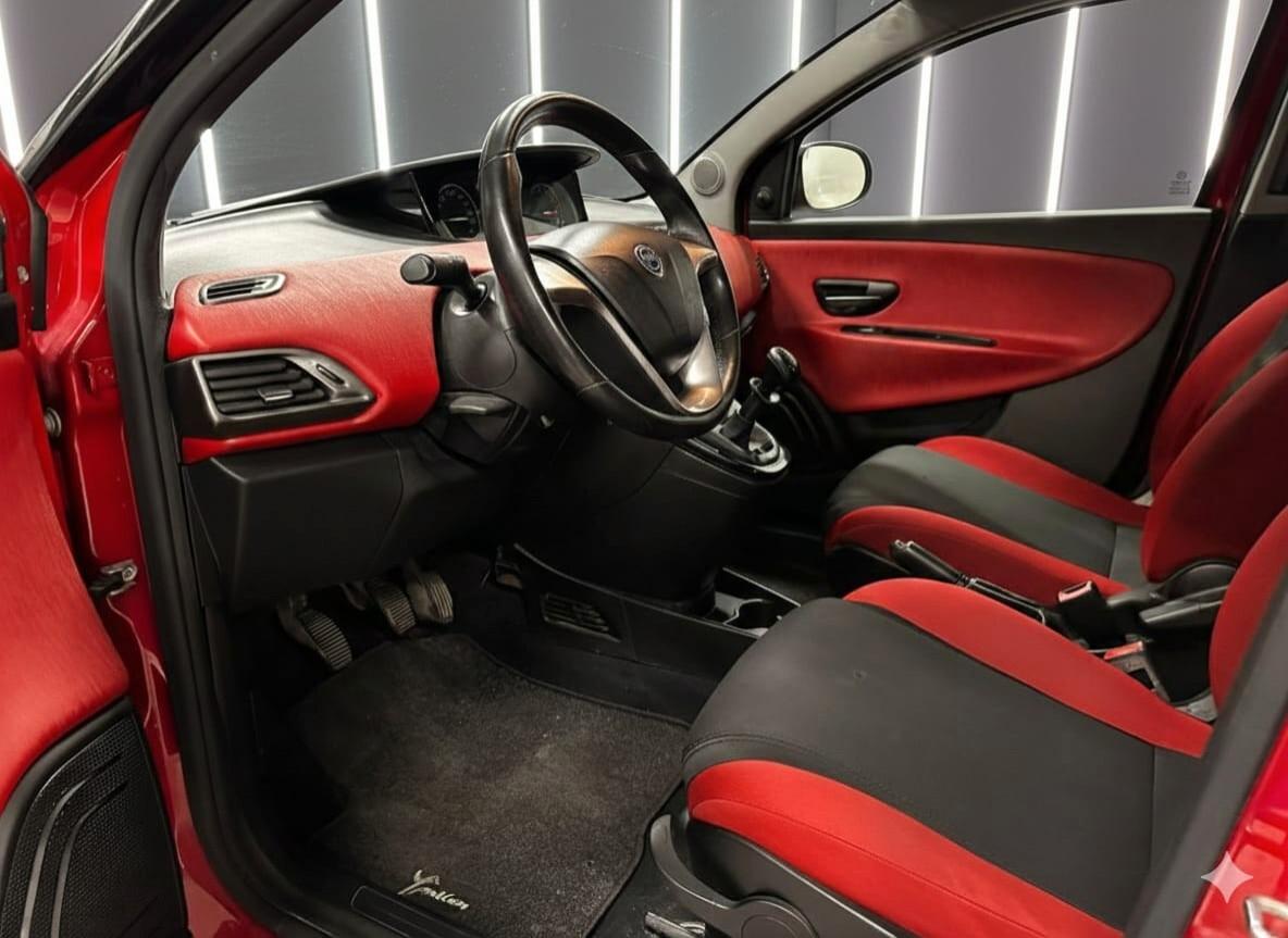 Lancia Ypsilon 1.2 69 CV 5 porte GPL Ecochic Gold