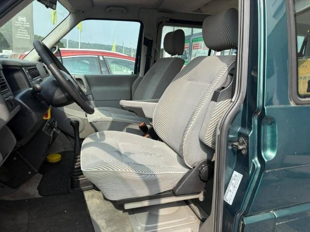 Volkswagen Caravelle 2.0