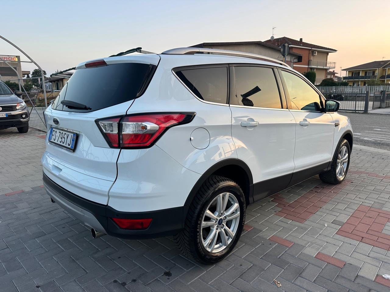 Ford Kuga 1.5 TDCI 120 CV OK NEOPATENTATI