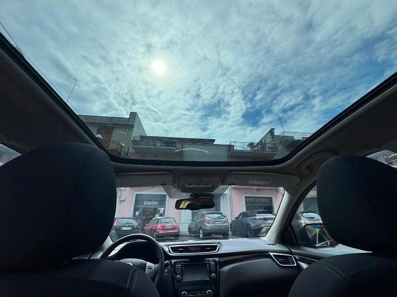 Nissan Qashqai 1.5 dCi N-Connecta