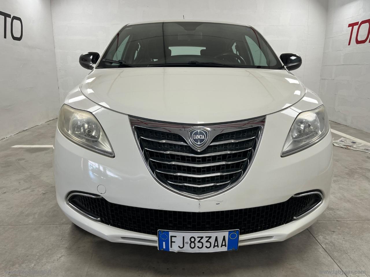 LANCIA Ypsilon 1.2 69 CV 5p. Silver