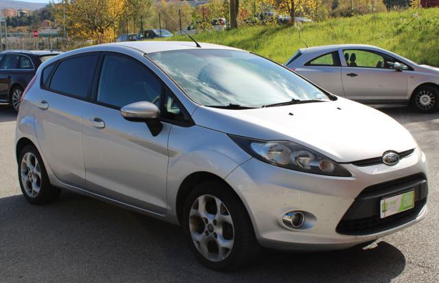 FORD Fiesta 1.4 TDCi 70CV 5 porte Titanium