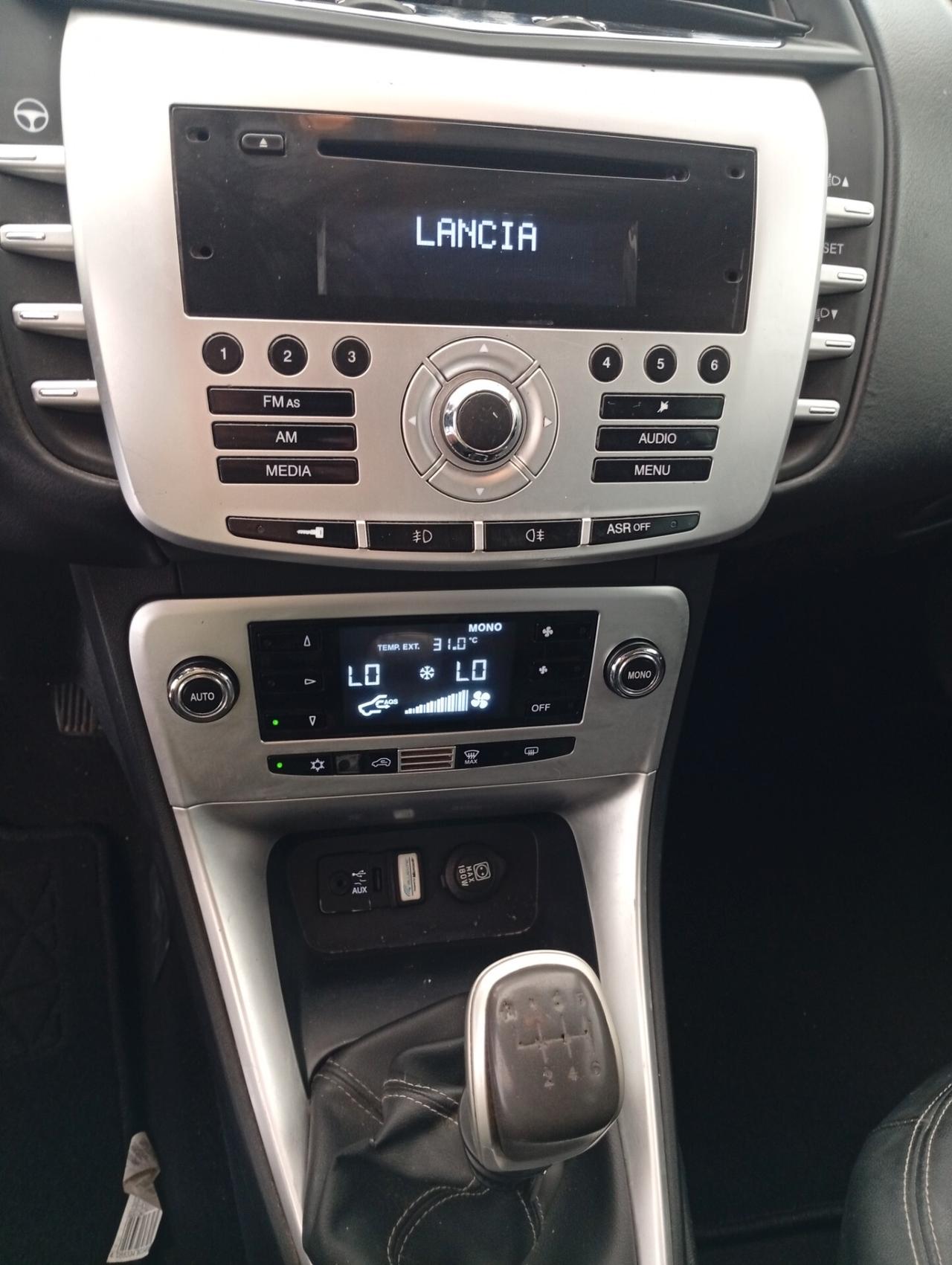 Lancia Delta 1.6 MJT DPF Silver