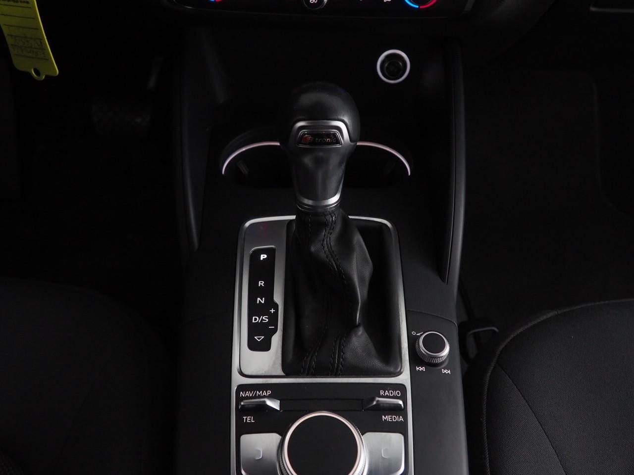 AUDI A3 III 2016 Sportback - A3 Sportback 30 1.6 tdi Business 116cv s-tronic