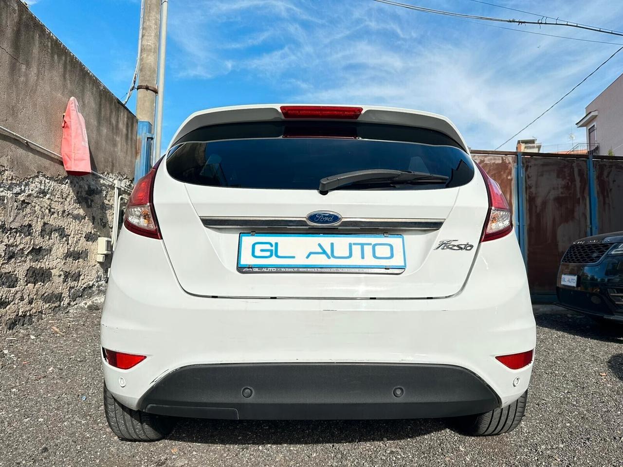 Ford Fiesta 1.5 TDCi 75CV 5 porte Titanium