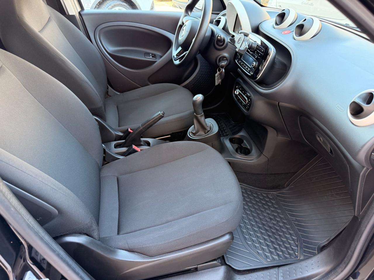 Smart ForFour 70 1.0 Youngster
