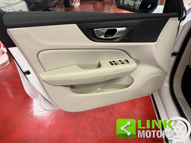 VOLVO V60 B4 (d) aut Ultimate Dark IVA ESP. GARANZIA 24