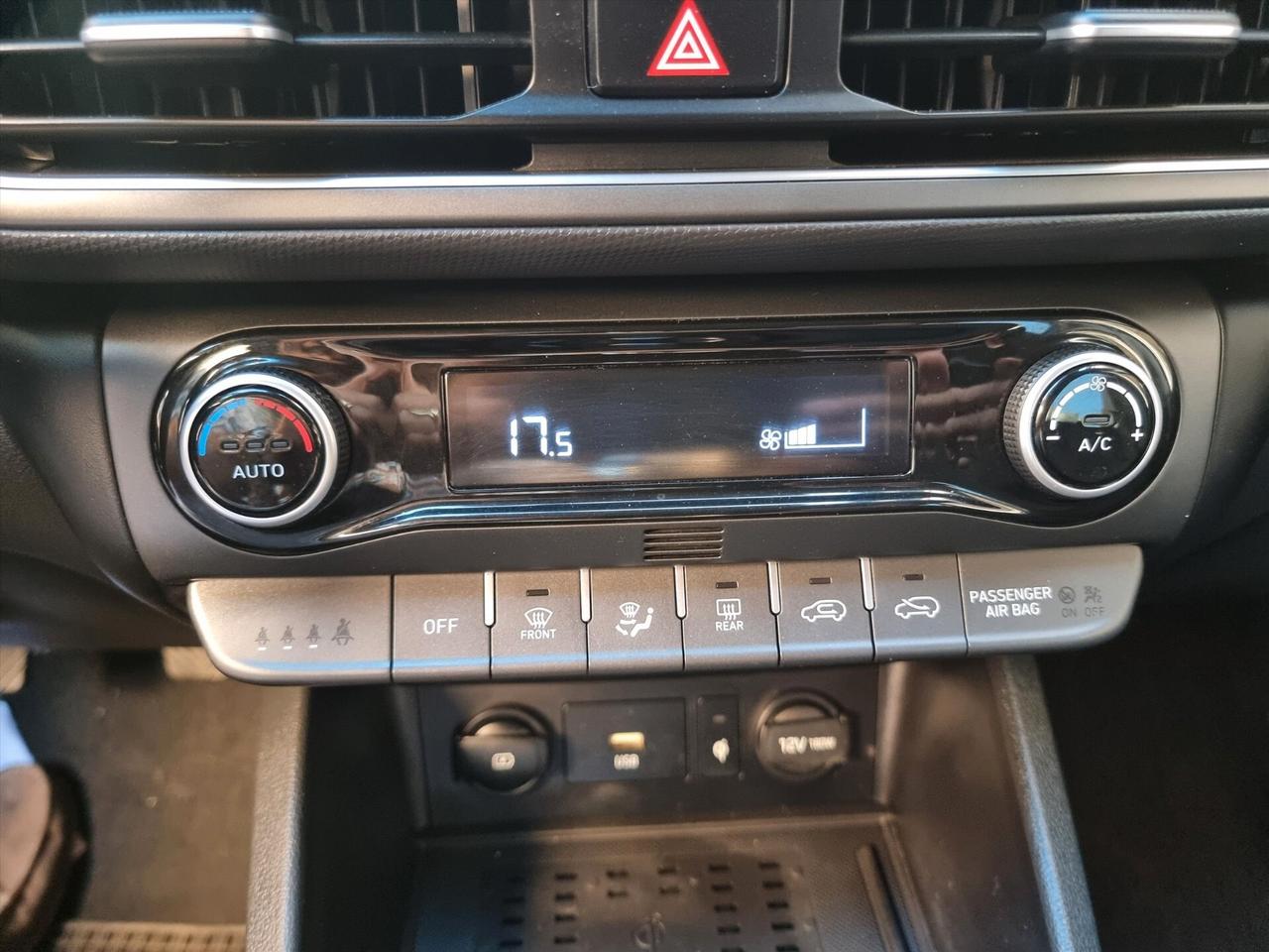 Hyundai Kona 1.6 CRDI Hybrid 48V iMT XLine 136 CV