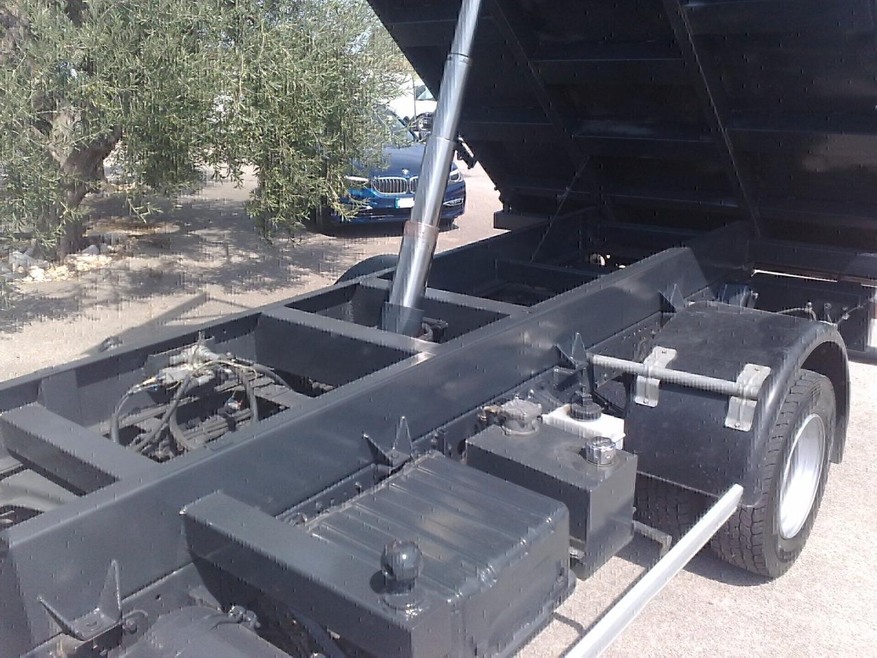 Iveco Eurocargo 75E18 RIBALT. TRIL. - 2012