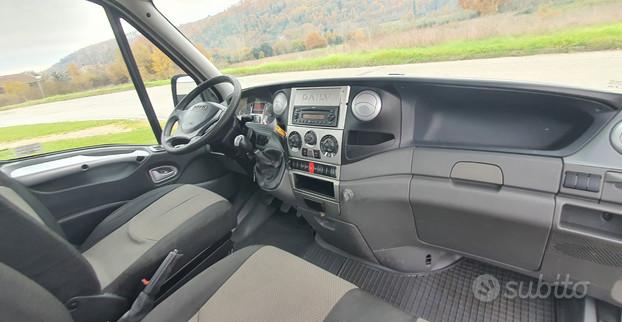Carroattrezzi Iveco Daily 35S11 *PERMUTE