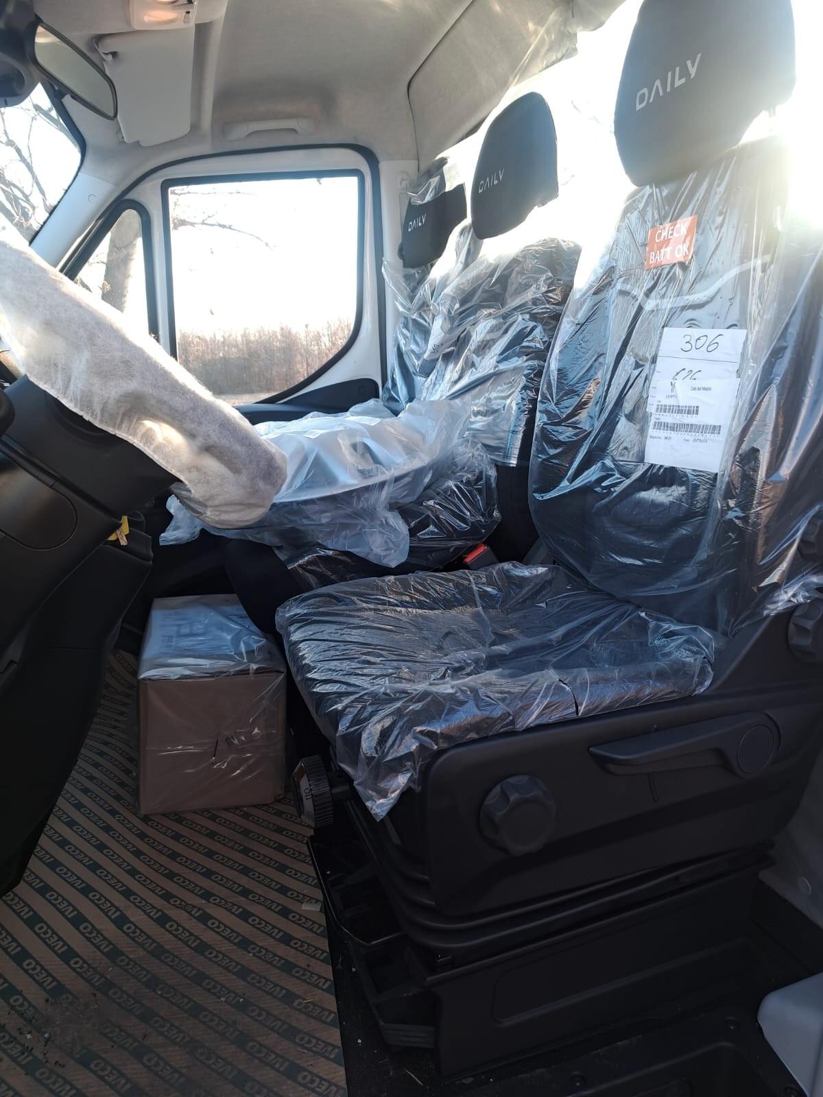 Carro attrezzi IVECO DAILY 35C18 KM 0 nuovo