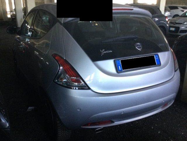 LANCIA Ypsilon 1.0 FireFly 5p Hybrid Ecochic Gold IVA ESPOSTA