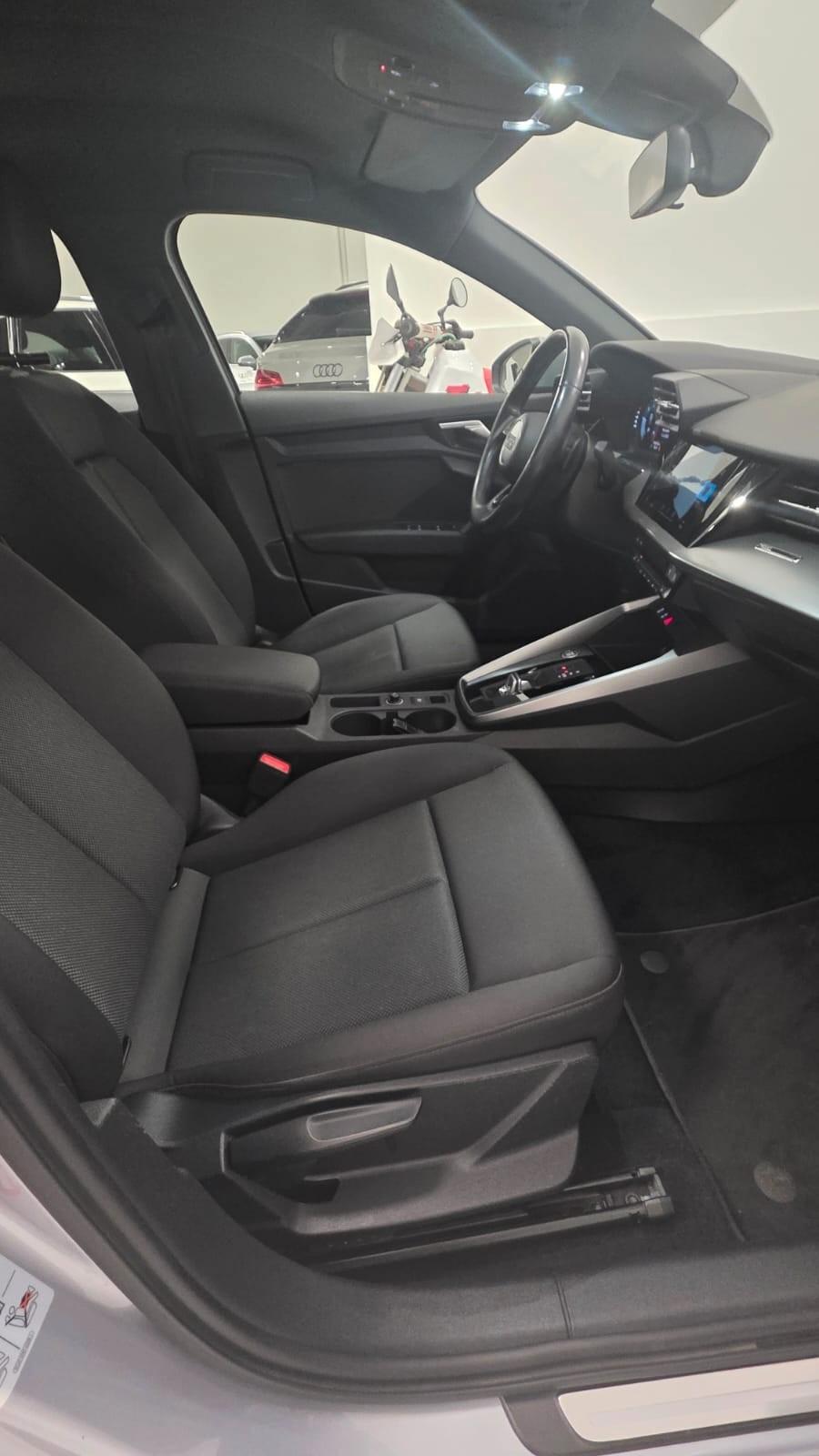 Audi A3 SPB 30 TDI Business Advanced