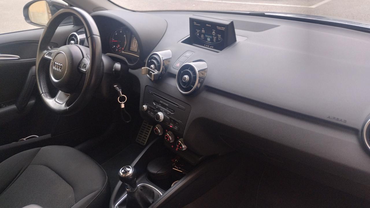 Audi A1 SPB 1.6 TDI S line edition
