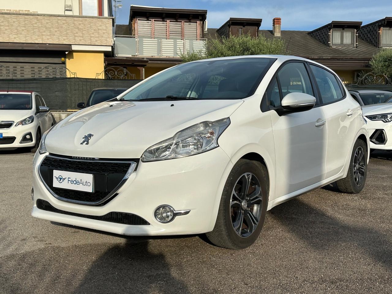 Peugeot 208 PureTech 82 5 porte Allure 2015