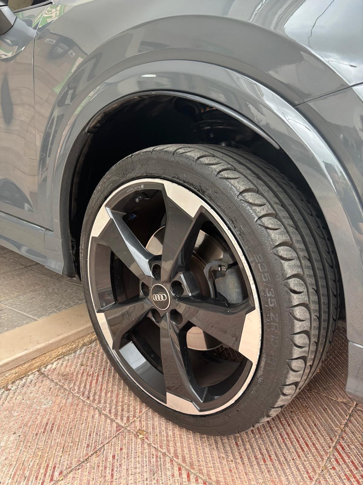 Audi Q2 2.0 TDI quattro S tronic Design