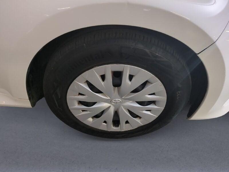 Toyota Yaris Hybrid Active MY22