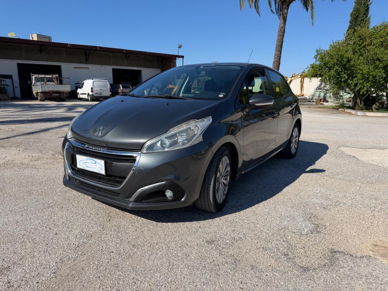 Peugeot 208 BlueHDi 75 5 porte Allure