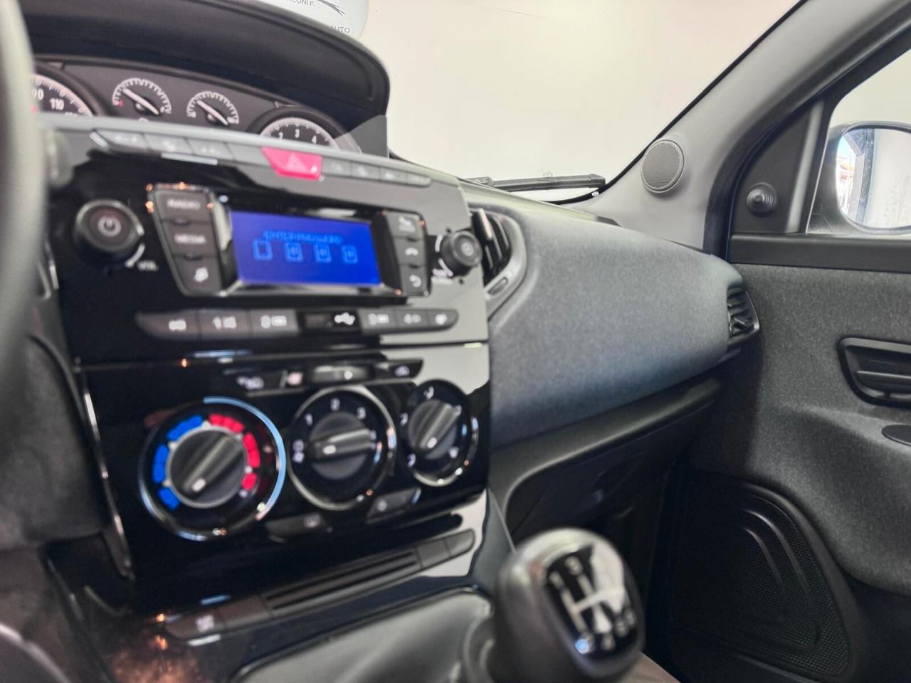 Lancia Ypsilon 1.0 FireFly 5 porte-NO VINCOLI