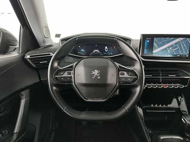 Peugeot 2008 PureTech 130 S&S Allure Navi Pack