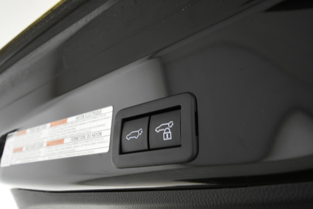 TOYOTA Yaris Cross 1.5h Premiere fwd 116cv e-cvt NEOPATENTATI+CAMERA 36O°+HEAD UP