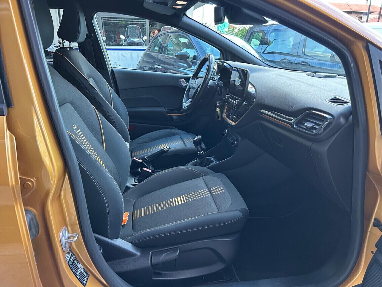 Ford Fiesta ACTIVE 1.0 Ecoboost NEOPATENTATI!!!