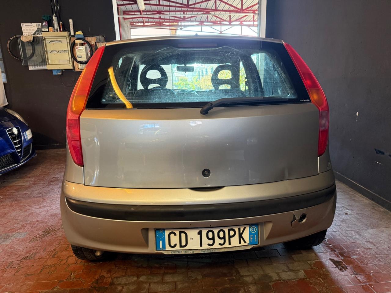 Fiat Punto 1.2i cat 5 porte Feel 60CV Ok Neopatentati