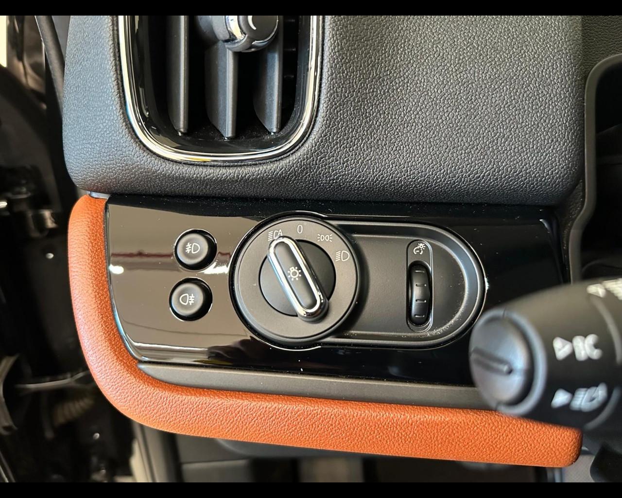 MINI Mini Countrym.(F60) - Mini 1.5 Cooper Yours Countryman ALL4
