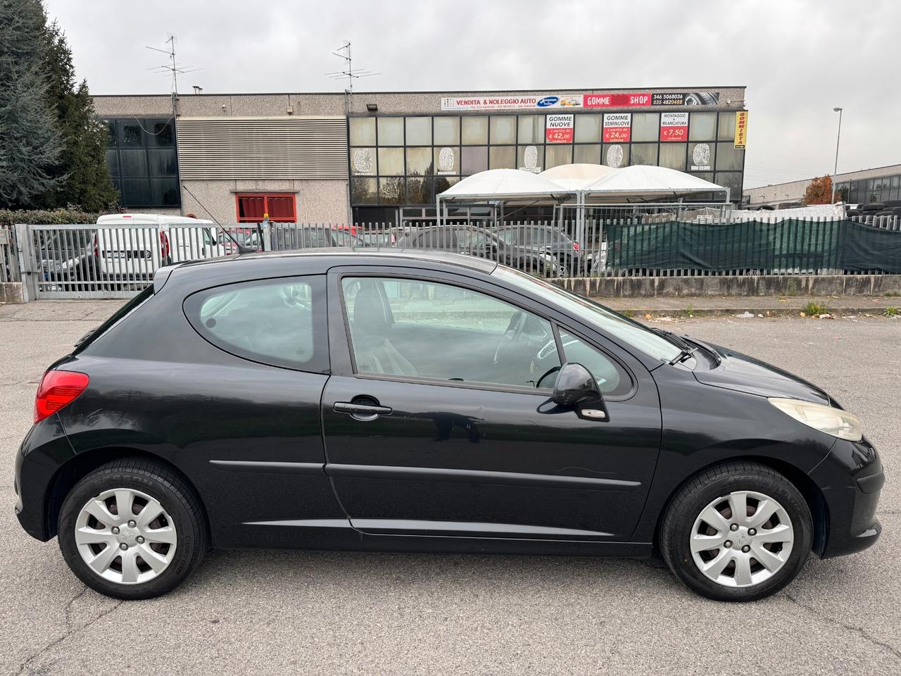 Peugeot 207 1.4 8V 75CV 3p. Energie*NEOPATENTATI*