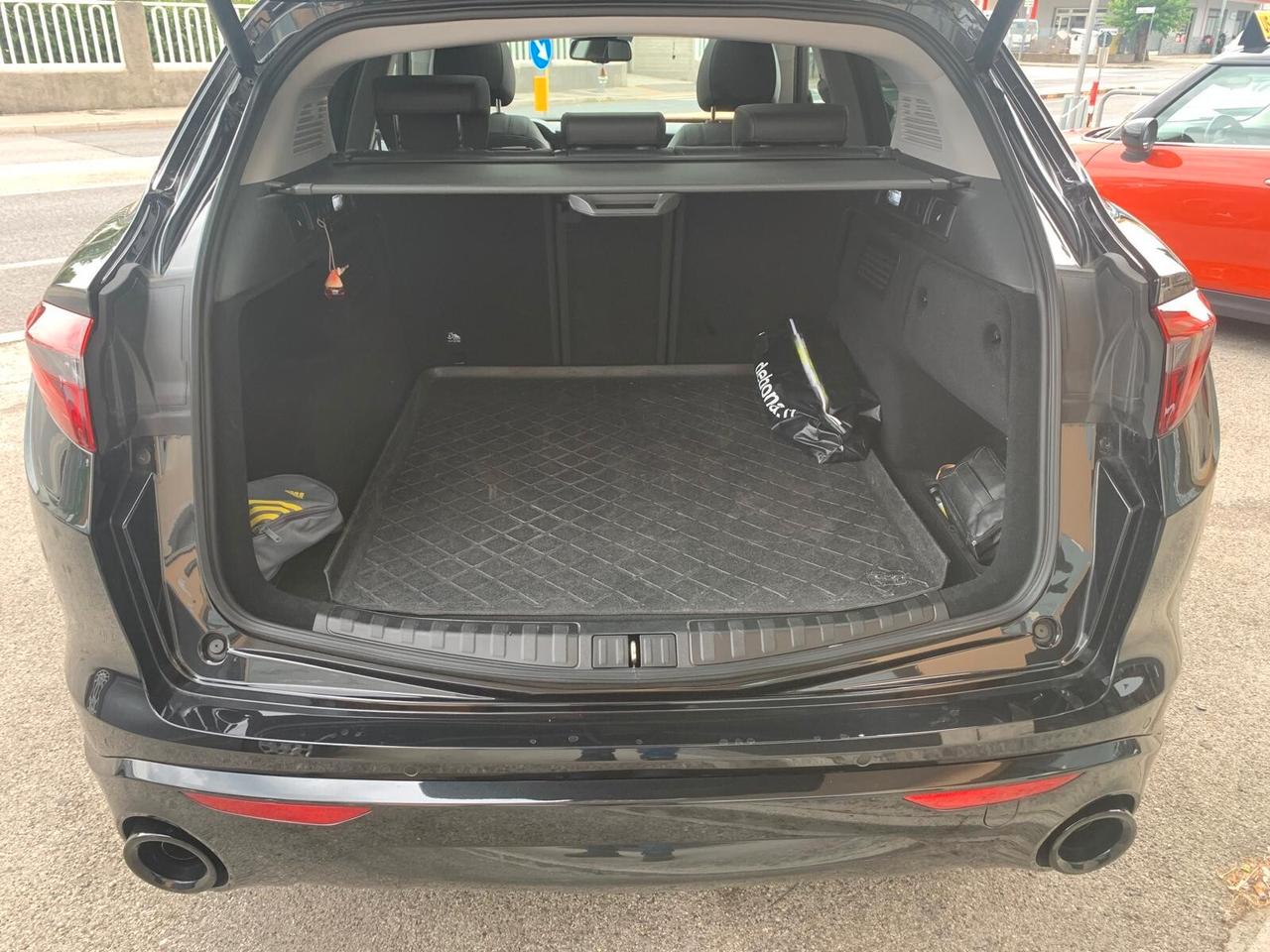 A.R. Stelvio 2.2 Td 210 Q4 Veloce Cerchi 20 Tetto Unicop.