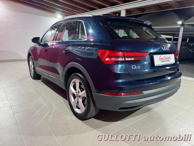 AUDI Q3 2.0 TDI 150 CV S-tronic Business