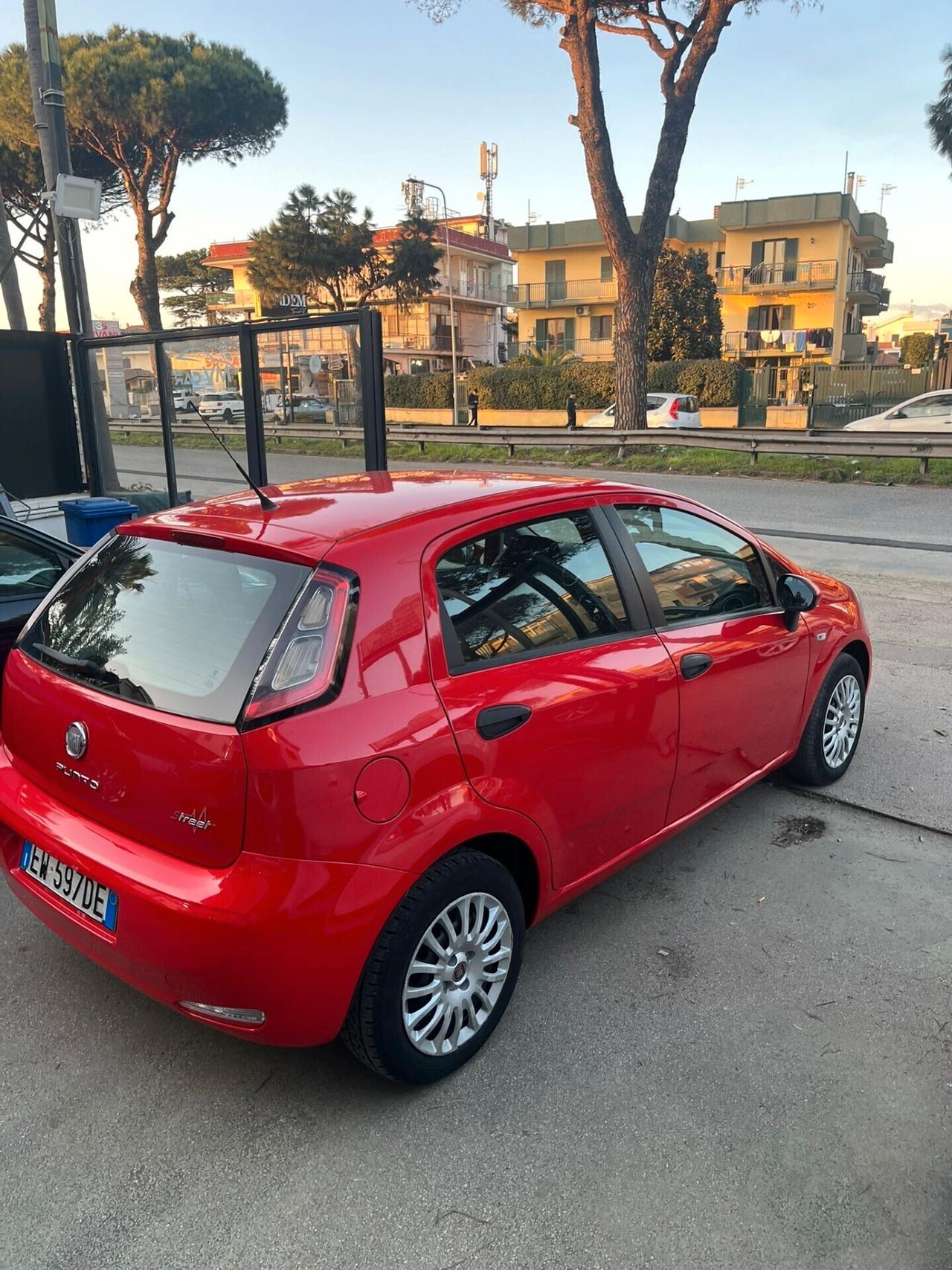 Fiat Punto 1.3 MJT II 75 CV 5 porte Street