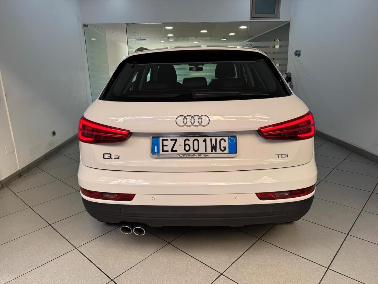 Audi Q3 2.0 TDI 120 CV Business 2015